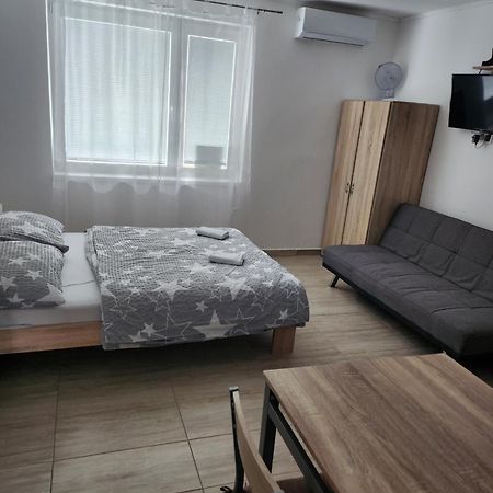 Apartmány Roland Veľký Meder Exterior foto