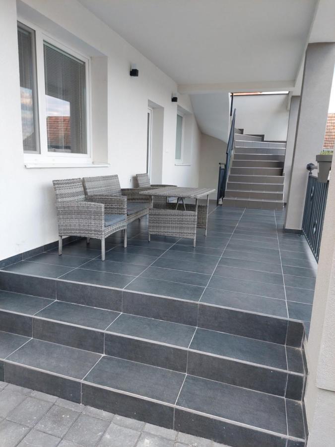 Apartmány Roland Veľký Meder Exterior foto