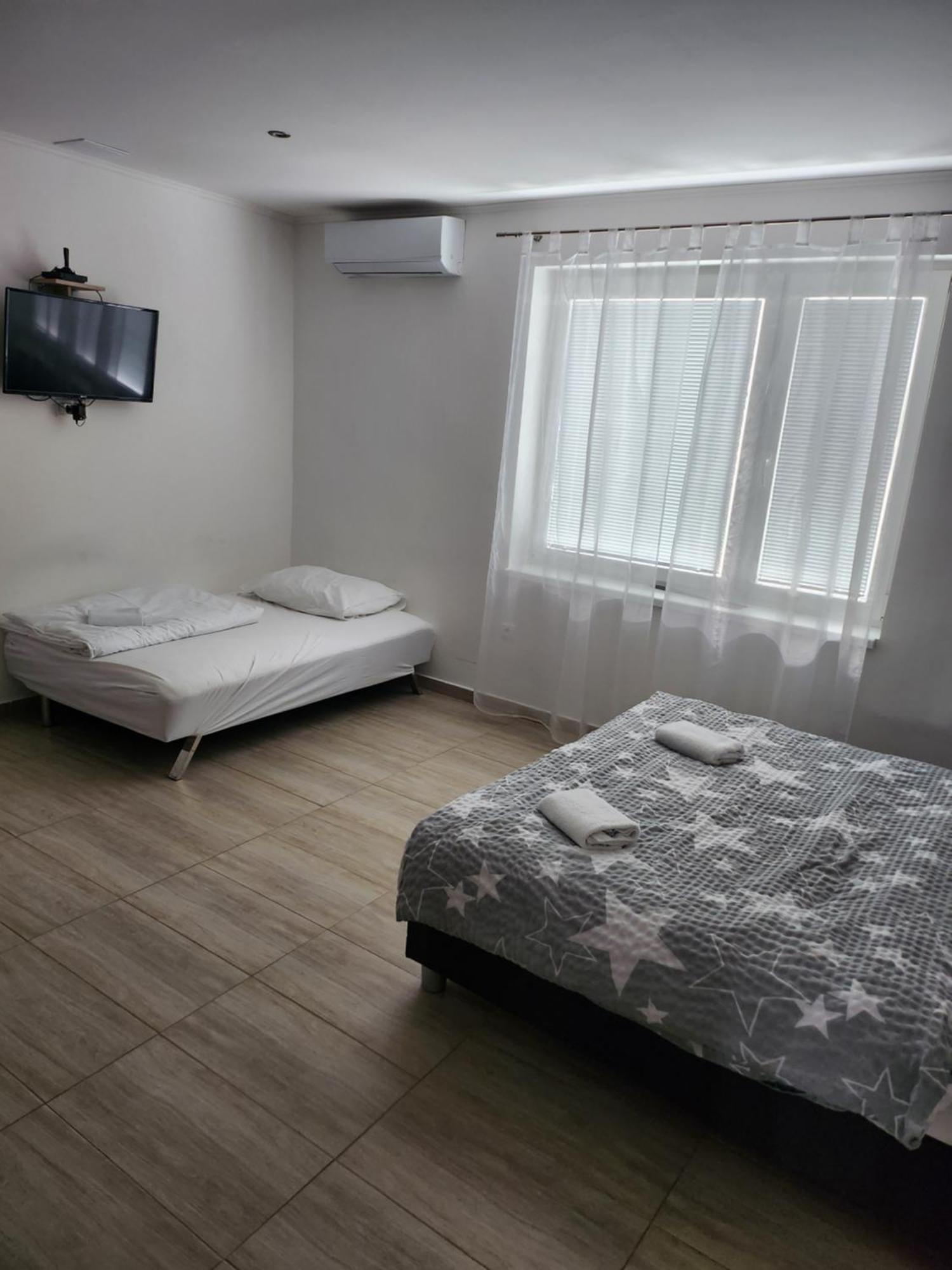 Apartmány Roland Veľký Meder Exterior foto